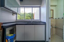 Blk 558 Jurong West Street 42 (Jurong West), HDB Executive #513785581